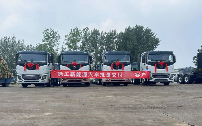 車隊(duì)老板的“致富經(jīng)”：“選擇徐工，就是選擇成功！”